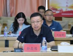 集中配餐保平安 双轮驱动走正在前